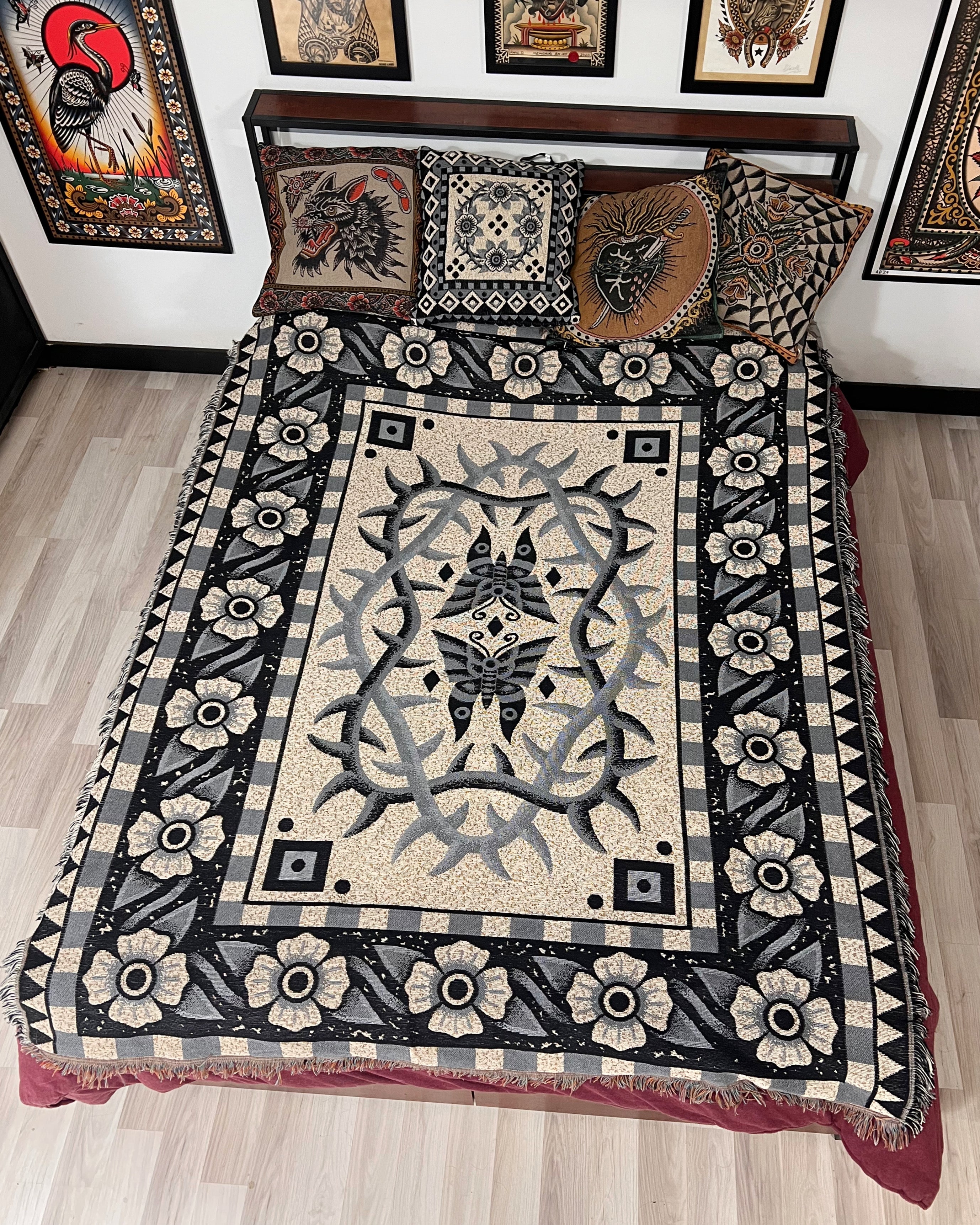 Crown of Thorns Woven Sherpa Blanket X Dustin Fleming – TAKE TO